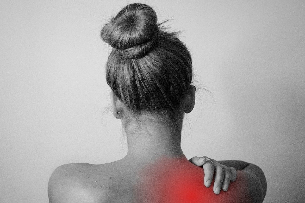 A female chiropractor near me can treat neck pain and tension effectively. - Upright Posture A female chiropractor near me can treat neck pain and tension effectively.